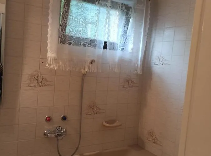 Almavilla Homestay szállás
